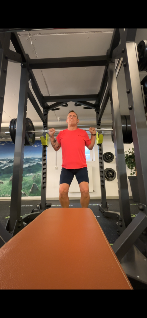 Krafttraining für Männer über 40 zur Steigerung der Leistungsfähigkeit